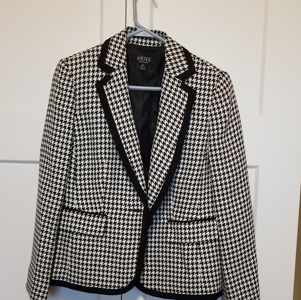 Kasper houndstooth jacket